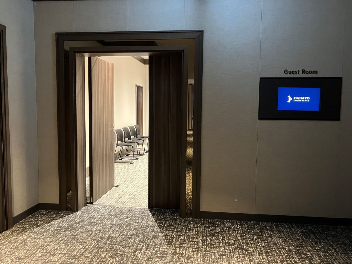 Guest Room廊下側の出入り口