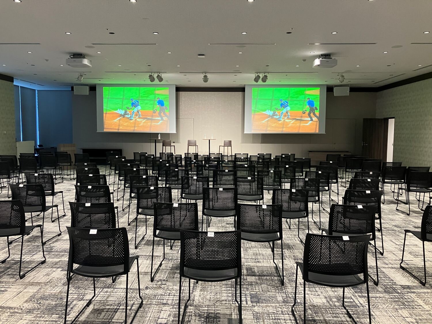 会場レイアウト3