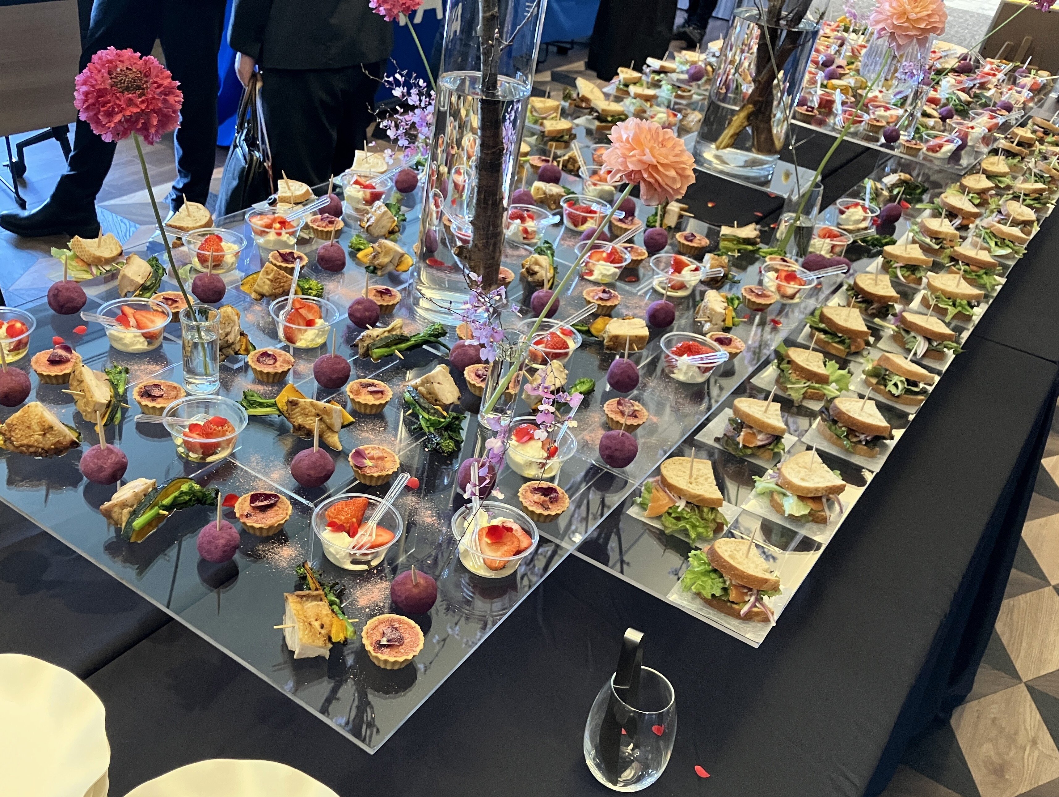 ケータリング｜TABARUMESHI による華やかな料理提供