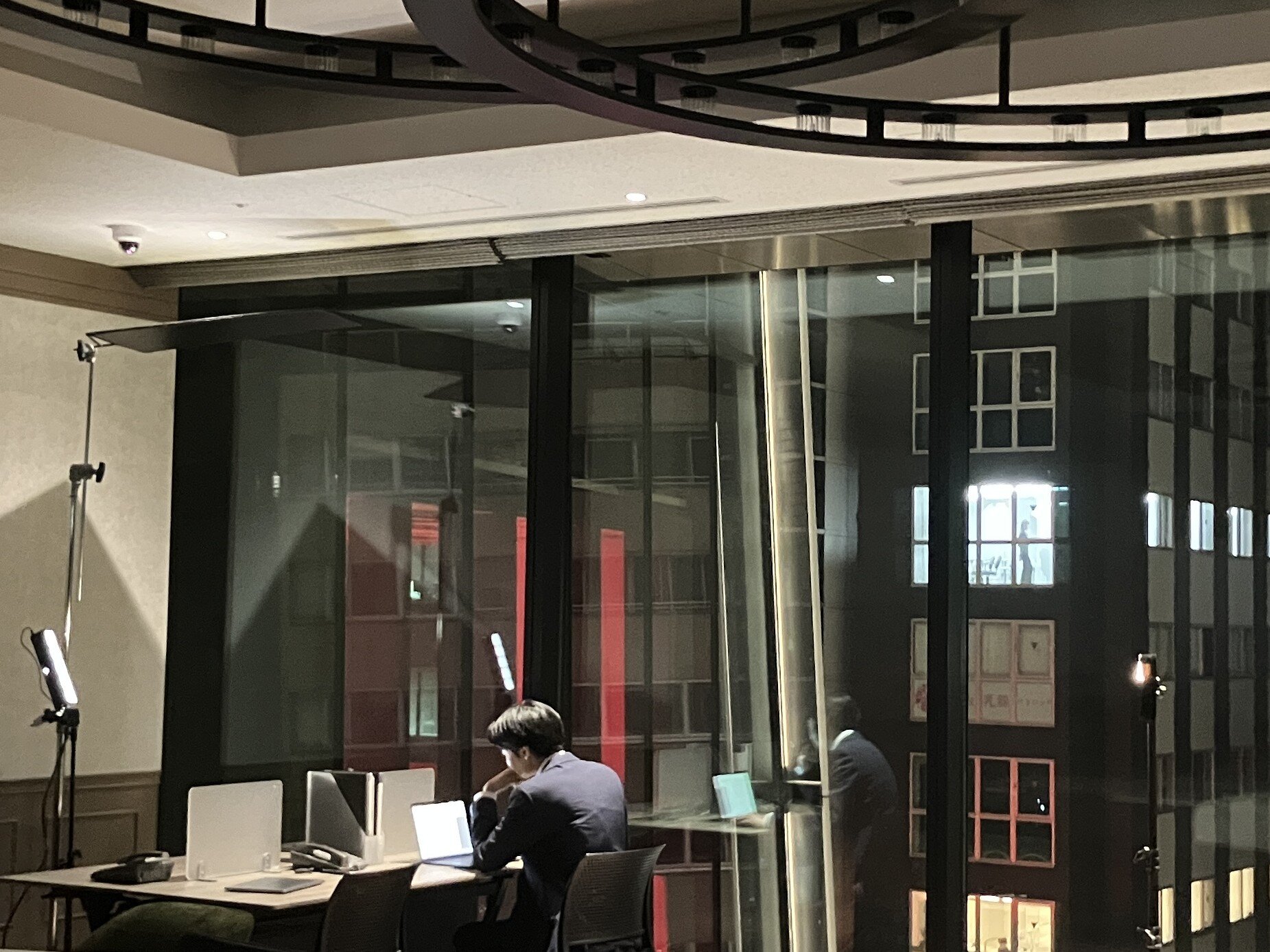 絵コンテを忠実に再現した、実際の撮影シーン